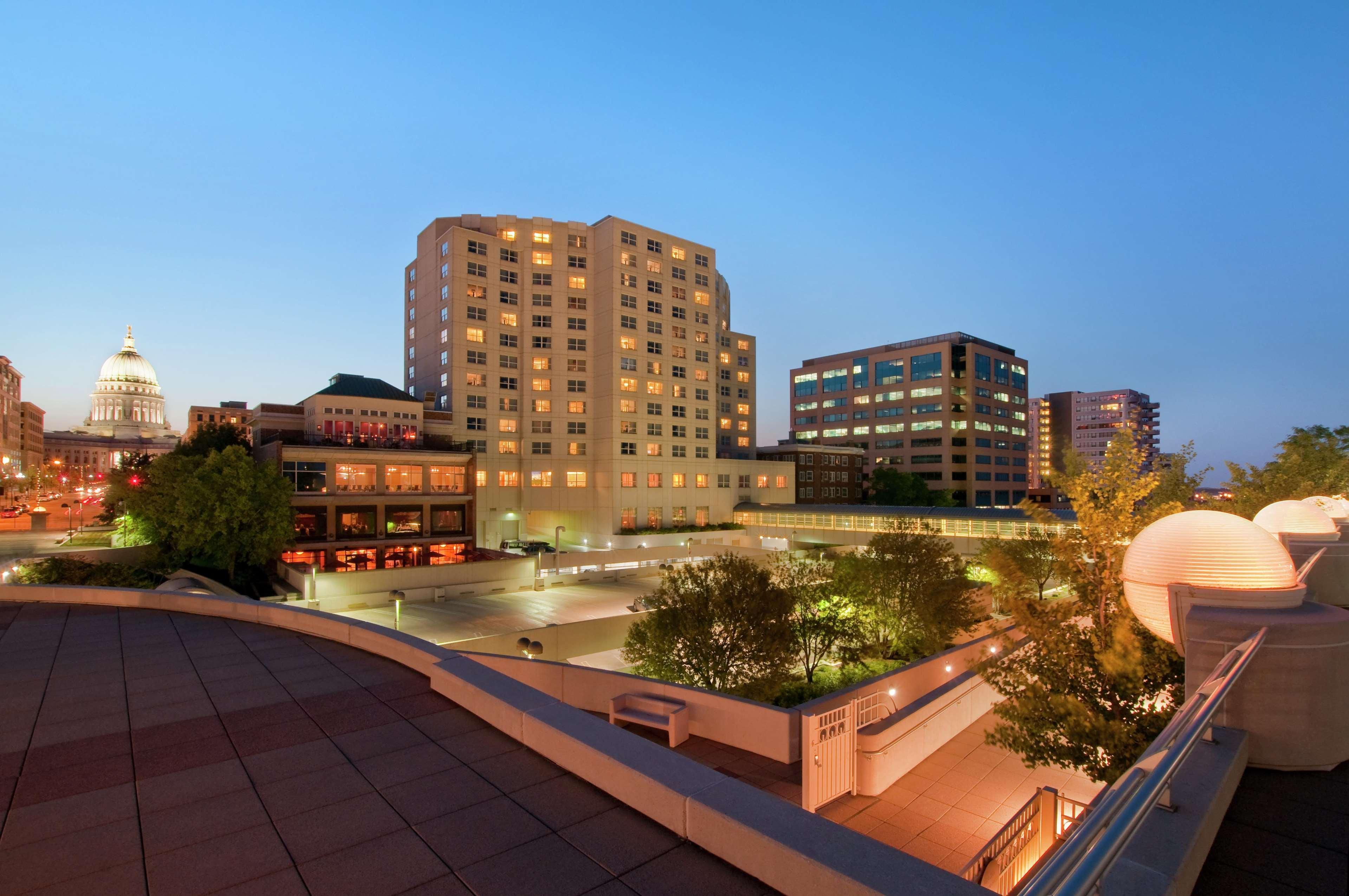 Hilton Madison Monona Terrace Hotel Exterior foto